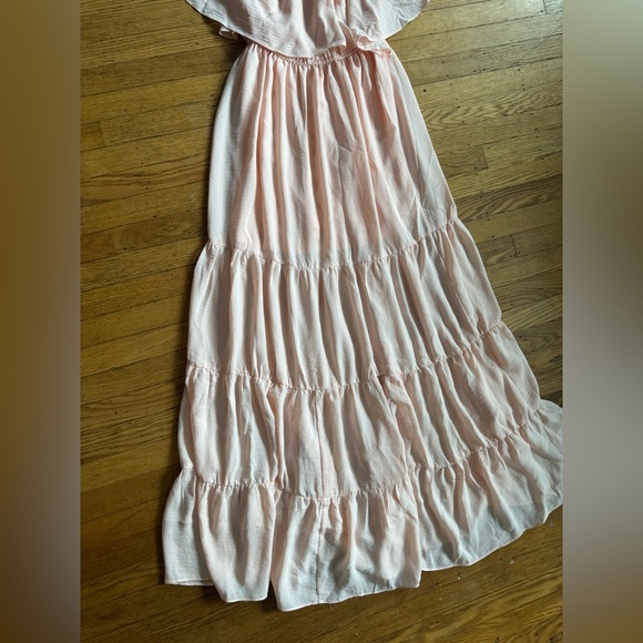 VENUS Blush Off-Shoulder Dress - Picture 4 of 5